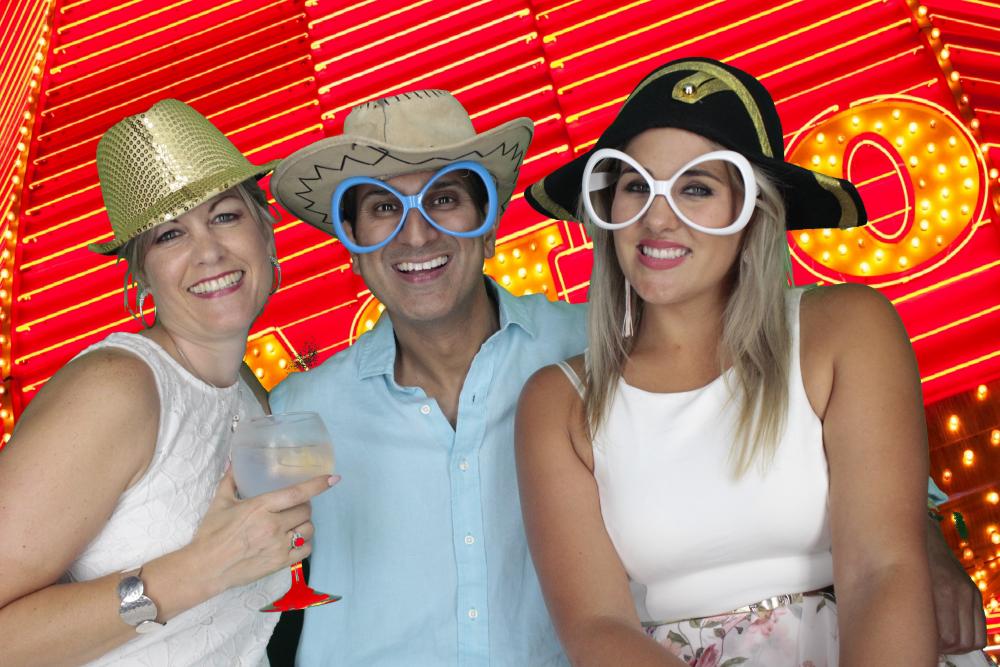 DHL South Regional Meeting | View more photos from the event at gallery.myphotoboothexperience.co.uk/u/MyPhotoBoothExperienceLtd/DHL-South-Regional-Meeting
